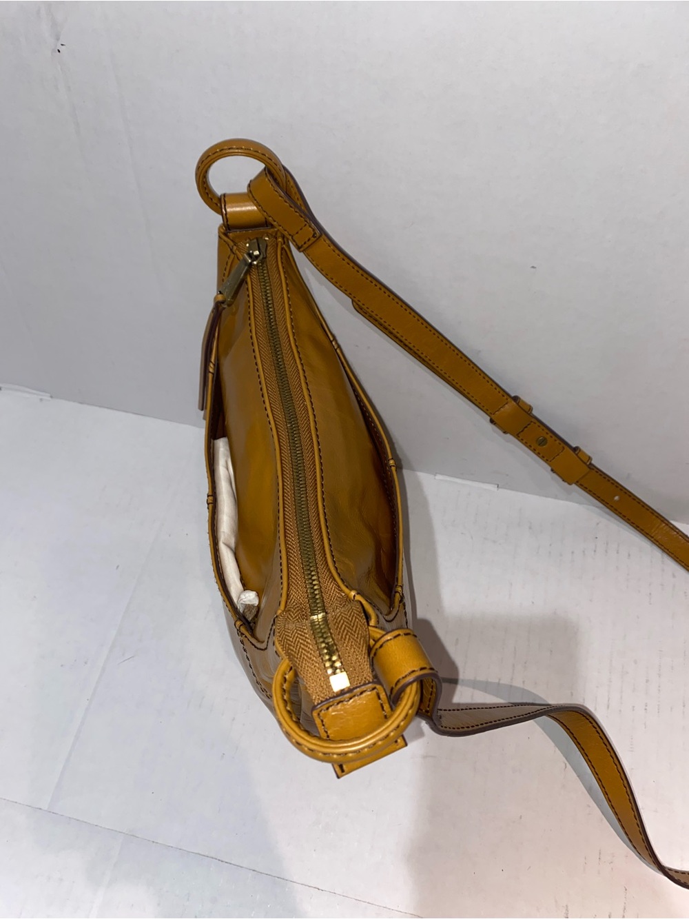 HOBO SHEILA SCOOP CROSSBODY - Picture 3 of 7